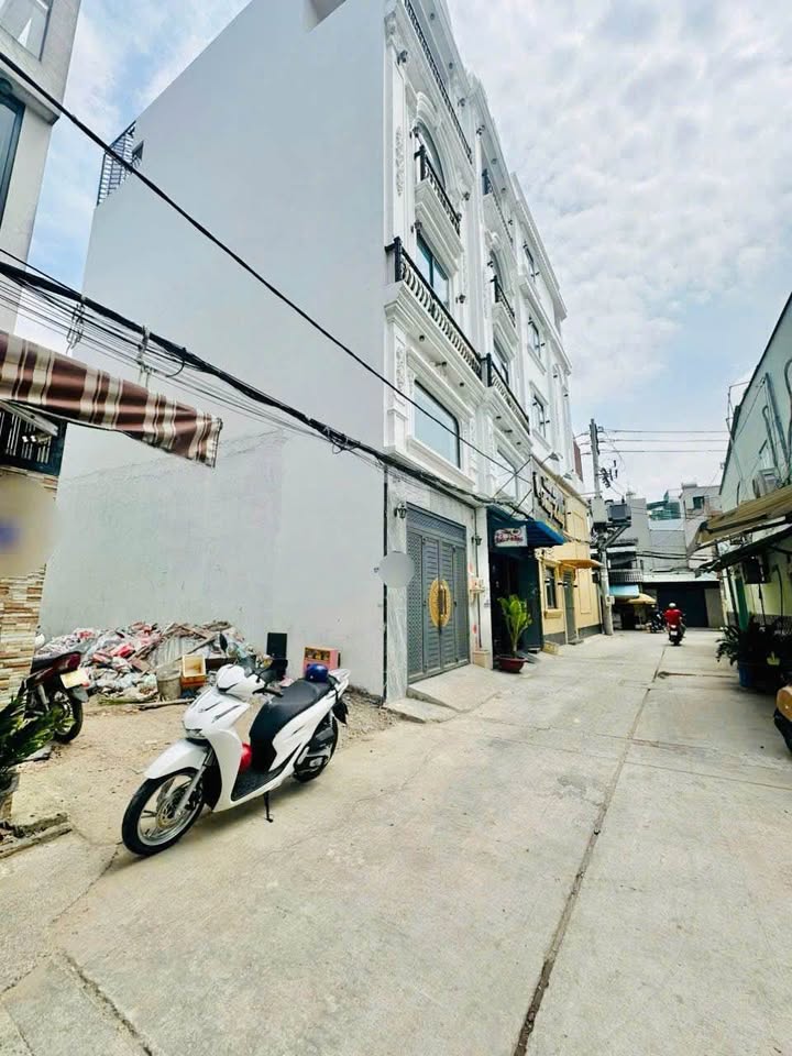 Đất nền Quận Tân Phú 80m² - Hẻm 6m, Đường ô tô!