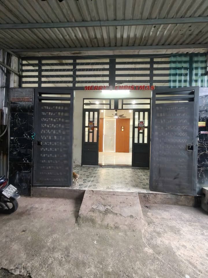 Nhà Hẻm Xe Tải Lê Thị 75m² - Giá 1.68 Tỷ - Sẵn Sàng Vào Ở Ngay!