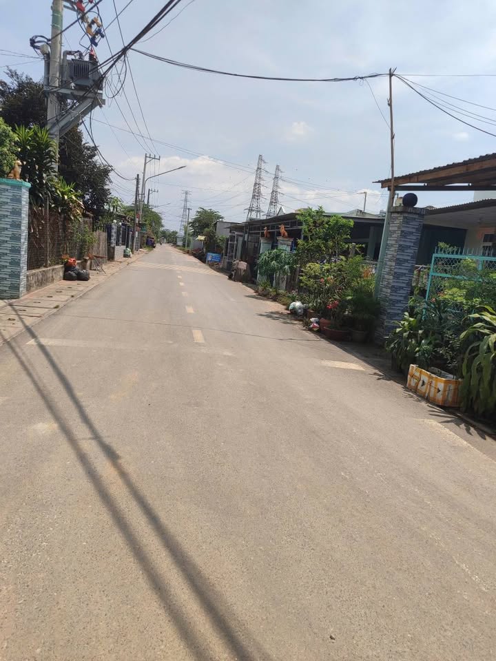 Nhà Mặt Tiền Thạnh Phước, Tân Uyên 125m² - Mặt Tiền Kinh Doanh