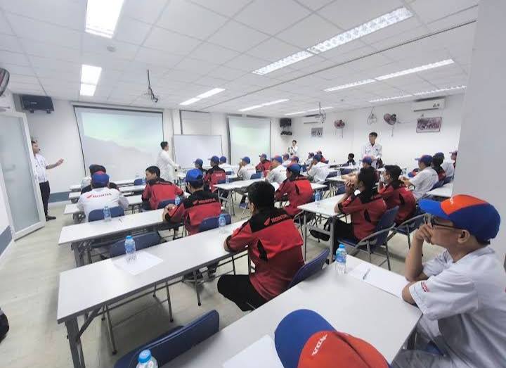 Nhà Nguyên Căn 3 Mặt Tiền Nguyễn Sơn, Tân Phú - 660m², 150 Triệu/Tháng