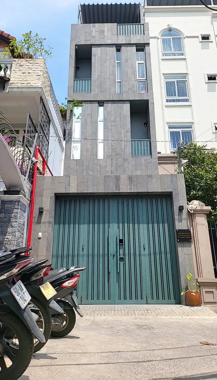 Nhà Cho thuê HXH 8m Bình Thạnh - 24PN Full NT - Dòng Tiền 130tr/Tháng