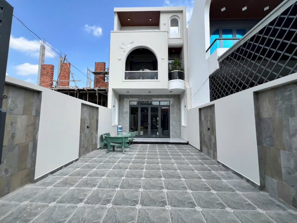 Nhà Phố 4PN Mặt Tiền Ô Tô Đinh Đức Thiện, Bình Chánh - 4.86 Tỷ