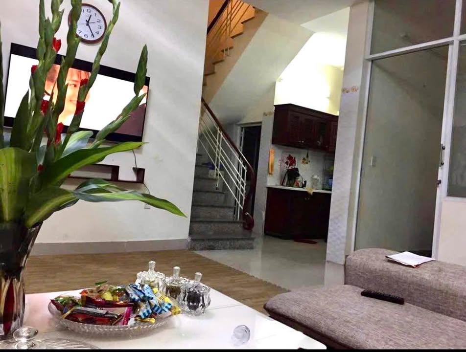 Bán Nhà Mặt Ngõ Oto Phường Hồ Sen, Hải Phòng - 83m² Tặng Nhà 3 Tầng, Giá 4.25 Tỷ