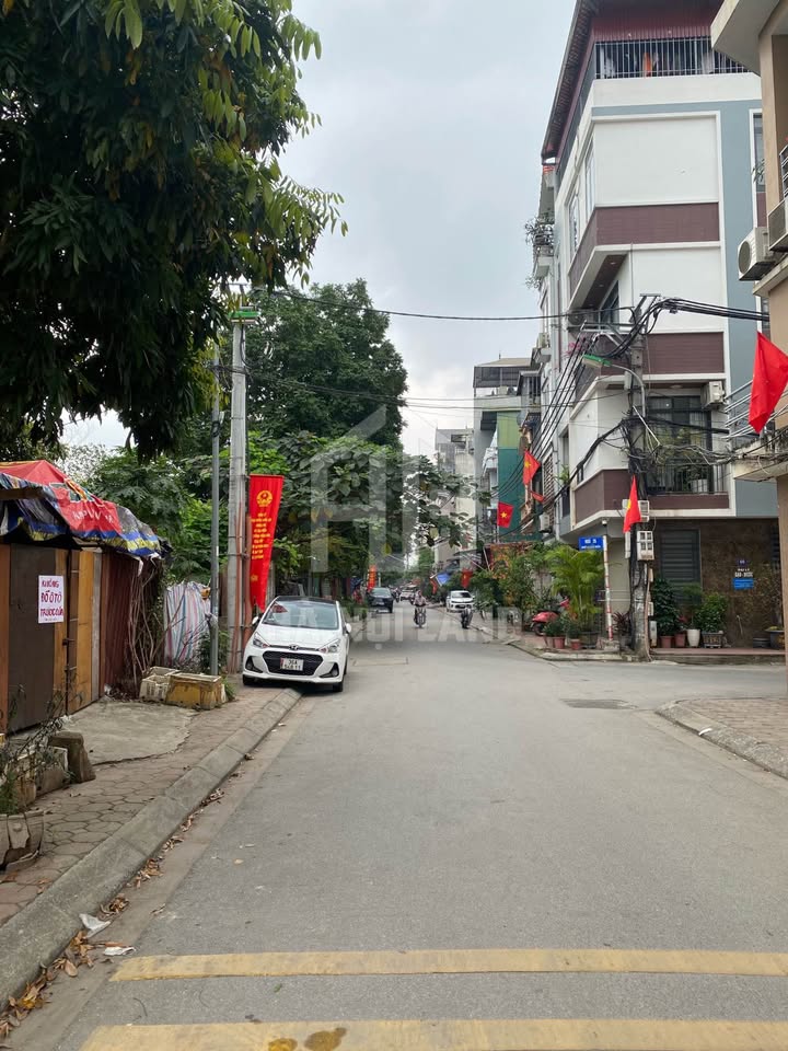 Nhà riêng Phú Diễn 56m² - Ô tô tránh, Kinh doanh đỉnh!