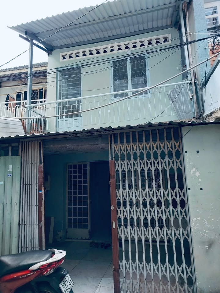 Nhà Hẻm Xe Hơi Nguyễn Thi, Quận 8 - 67m², 3PN - Giá 8 Triệu/Tháng