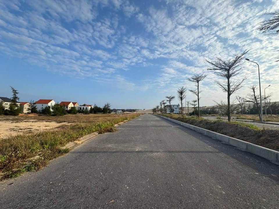 Đất nền Seun Nhân Trạch 200m² giá chỉ 2 tỷ - Sổ đỏ chính chủ!