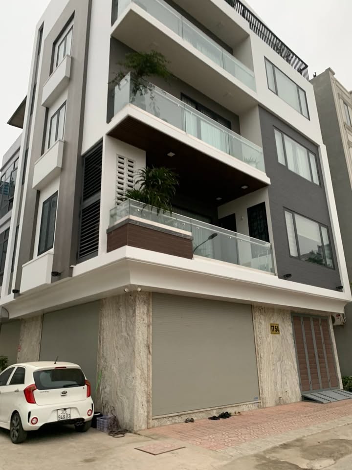 Nhà Mặt Ngõ Kinh Doanh Ngô Gia Tự, Long Biên 70m² - 17.5 Tỷ