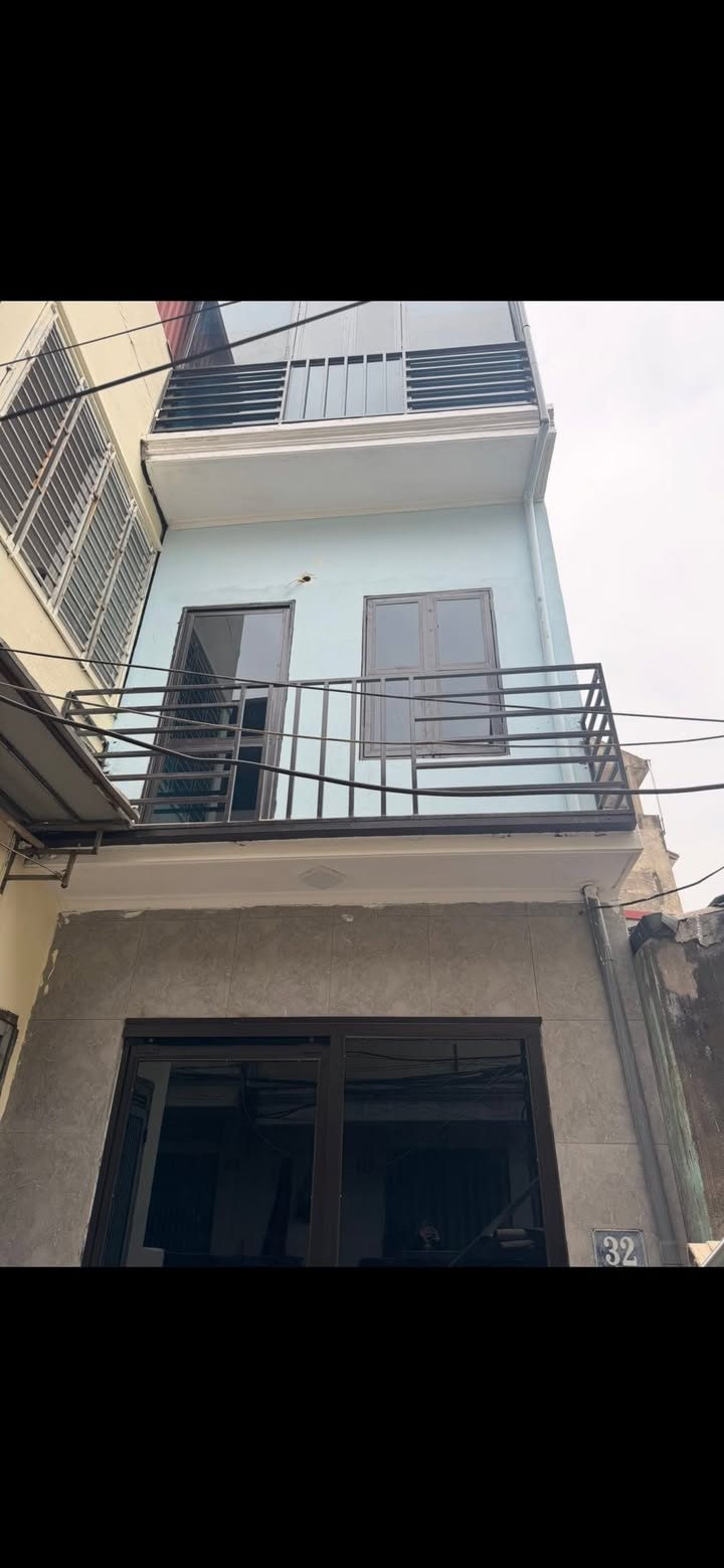 Nhà 4 Tầng Ngõ 667 Nguyễn Văn Cừ, Từ Sơn - 88m² Đủ Nội Thất Giá 5.5 Triệu