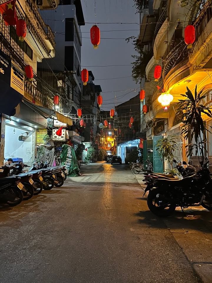 Nhà Phố Minh Khai, Hai Bà Trưng 44m² 17.5 tỷ - Vị trí đắc địa