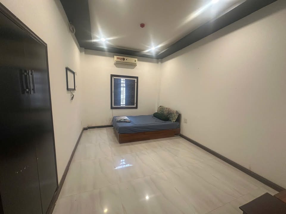 Cho thuê nhà kiệt Trần Phú, Đà Nẵng - 90m², 7PN, 28 triệu/tháng