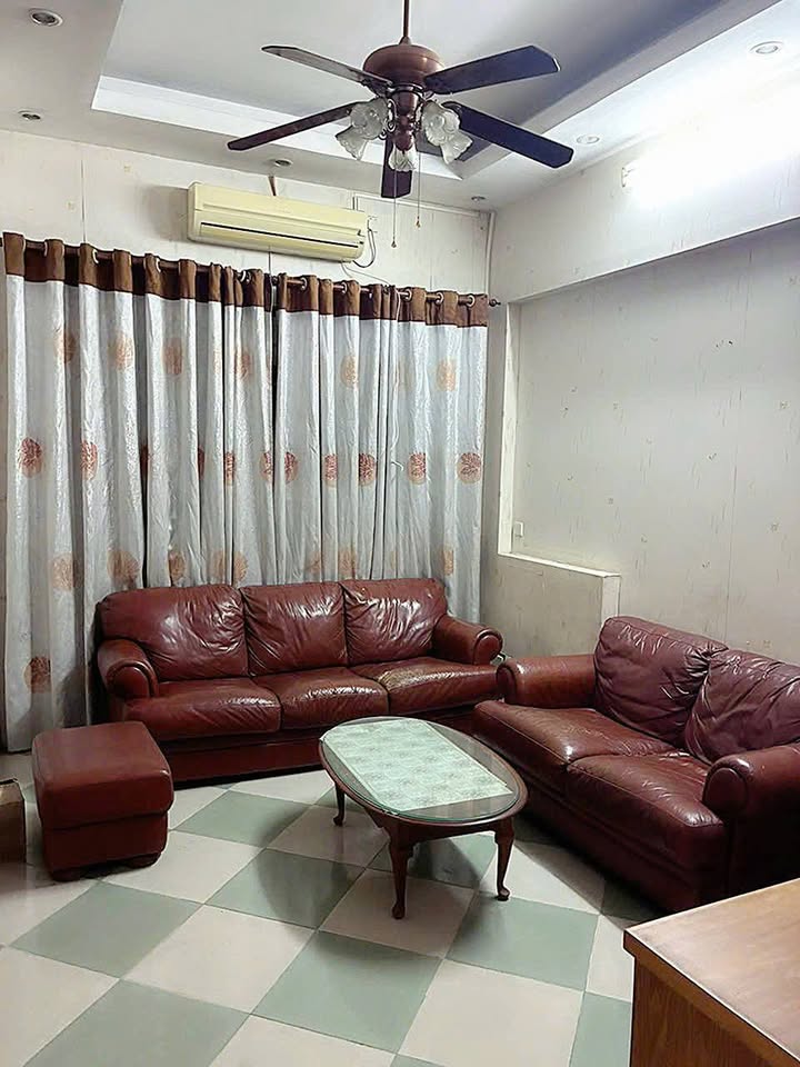 Nhà Nguyên Căn Vĩnh Phúc Ba Đình 45m² - Ô tô vào tận nhà!