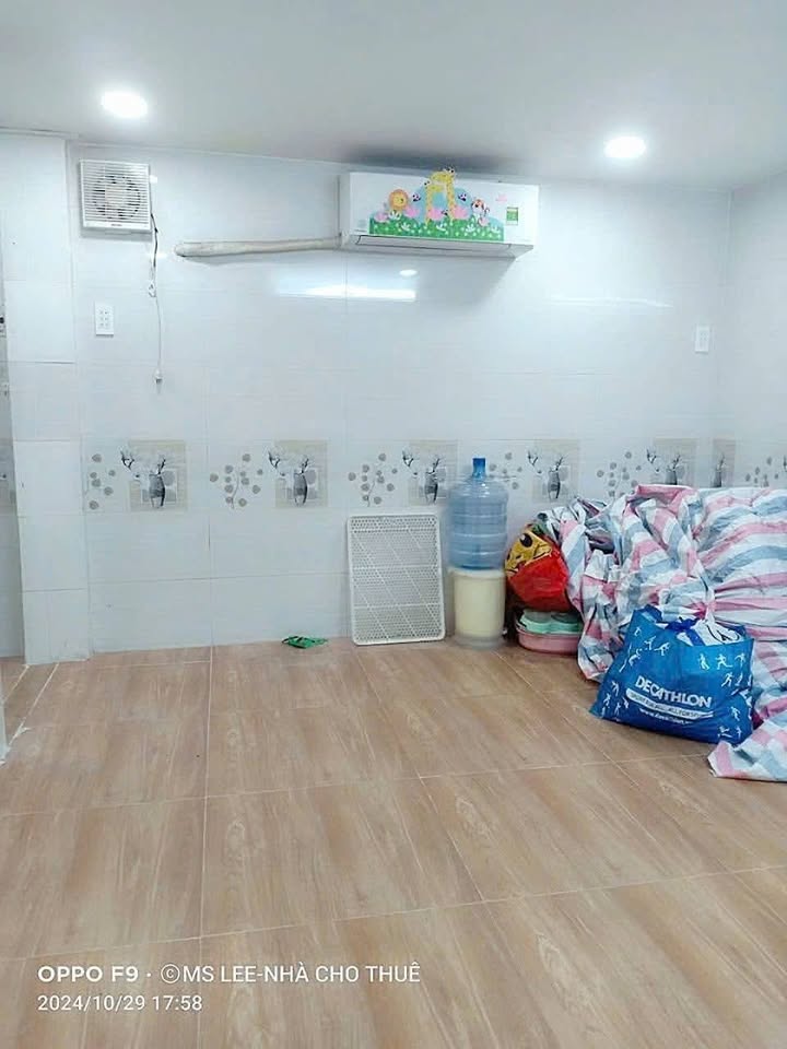 Nhà Cho Thuê 32m² Lê Trọng Tấn, Tân Phú - Sẵn Nội Thất, Giá 4.7 Triệu
