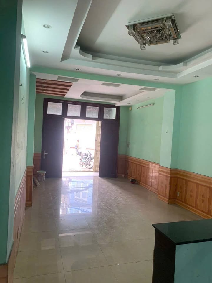 Nhà mặt tiền Bình Hưng Hòa, Bình Tân 72m² - Mặt tiền kinh doanh đắc địa!