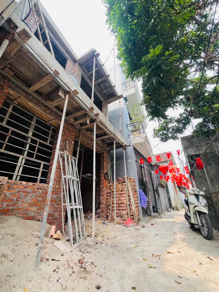 Nhà 80m² 3 Tầng 4PN Giá 5 Tỷ Mỹ Đức - Ô Tô Đỗ Cửa