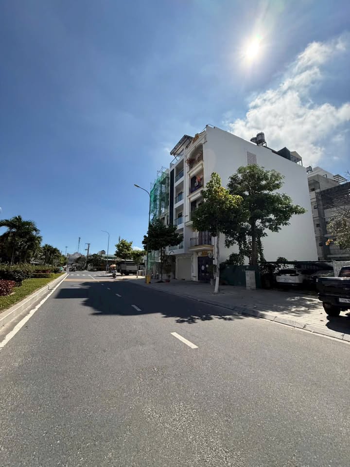 Đất nền VCN Phước Long, Nha Trang - Sổ đỏ, đường 35m, giá từ 9.45 tỷ