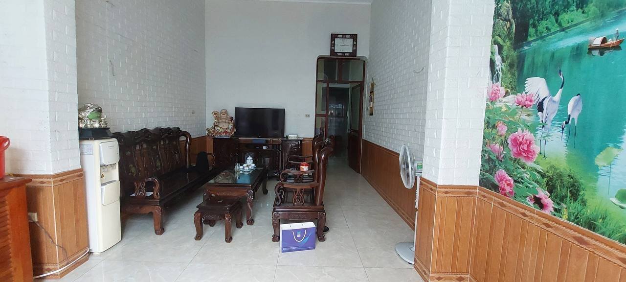 Cho thuê nhà nguyên căn 56m² Phú Viên, Long Biên - Full đồ, ô tô đỗ cửa