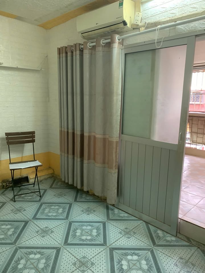 Cho thuê Căn hộ tập thể Nghĩa Tân 35m² - Sẵn sàng ở ngay