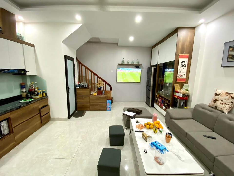 Nhà Mỹ Đình 38m² x 5 Tầng - Ô Tô Đỗ Cổng, Sẵn Sàng Ở Ngay