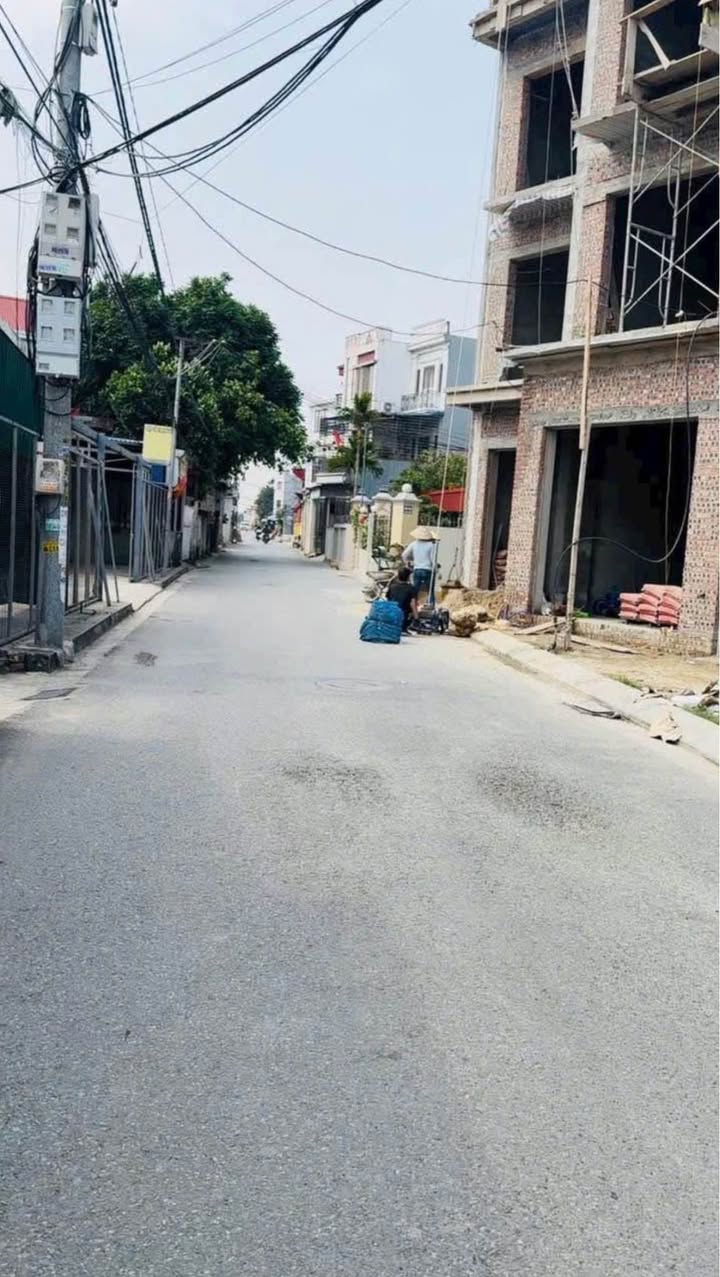 Nhà Riêng Đường Đất Đỏ 60m² giá 5 tỷ - Sẵn Sàng Ở Ngay!