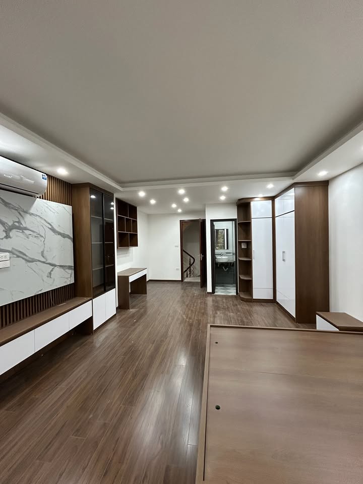 Nhà riêng Cầu Giấy 47m² - Thiết kế hiện đại, ô tô cách 15m!