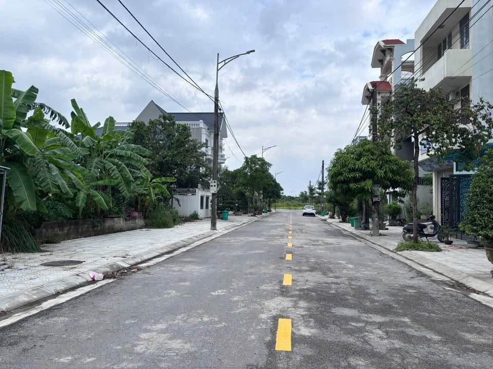 Bán Gấp 2 Lô Liền Kề Lam Hạ, Phủ Lý - Sổ Hồng, Giá Tốt