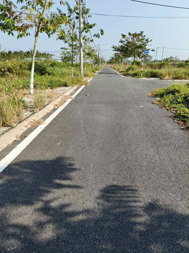 Đất Tái Định Cư Phú Thuận, Bình Đại - Sổ Đỏ 120m² - Giá 580 Triệu