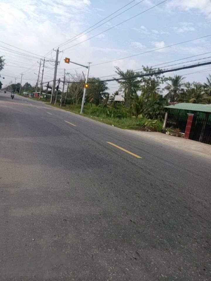 Đất Nền Mặt Tiền Lương Hòa, Bến Tre - 221m² Full Thổ Cư, Giá 2.43 Tỷ