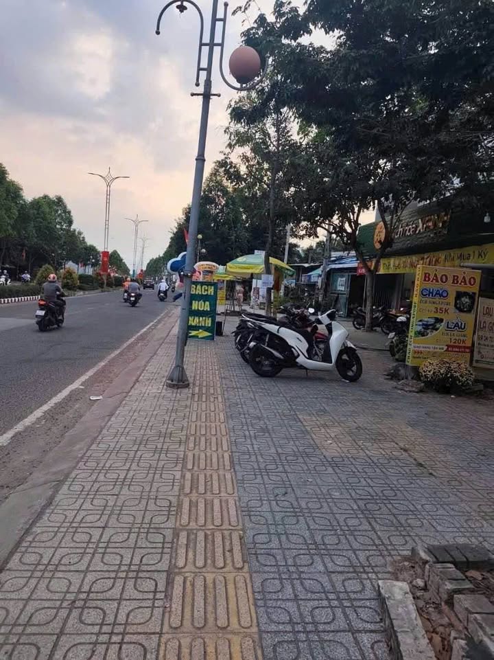 Nhà phố Nguyễn Văn Nguyễn, TP Bến Tre 141m² - Mặt tiền kinh doanh đắc địa!