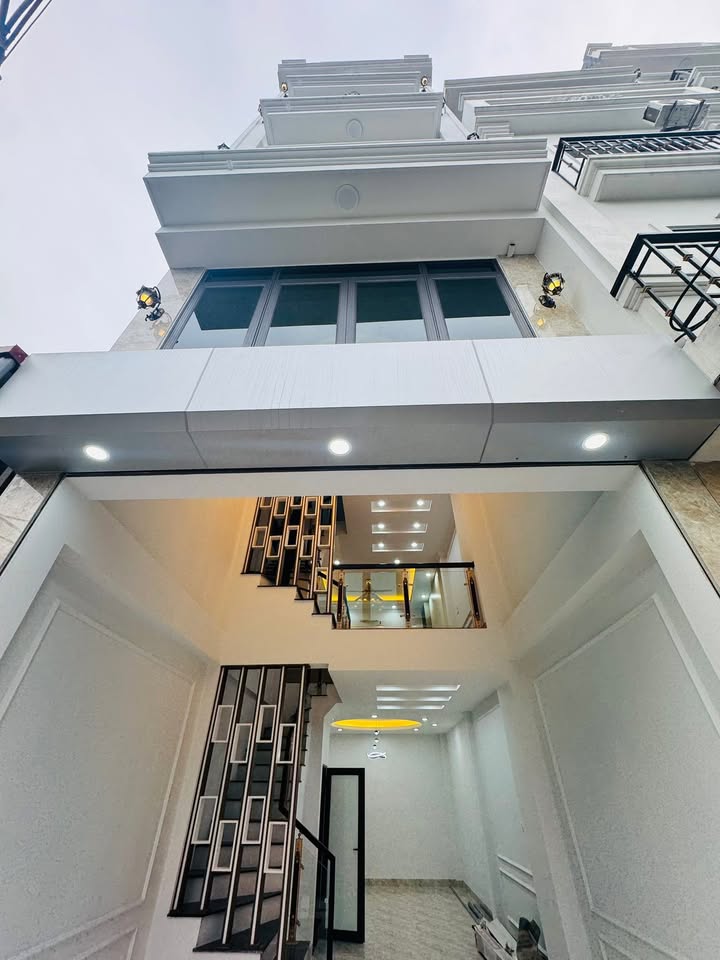 Nhà Đẹp Lai Xá Hoài Đức 45m² Sổ Đỏ Vuông Vắn - Ô Tô Đỗ Cửa