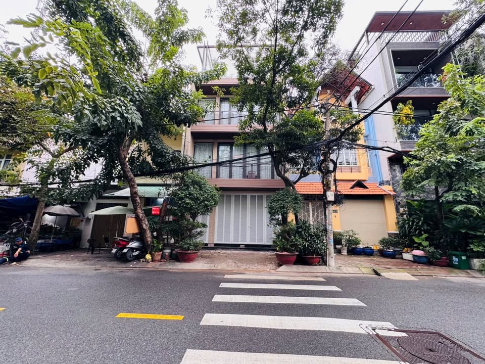 Nhà Phố Tân Phong Quận 7 - 90m² Sổ Hồng Riêng - Liền Kề Phú Mỹ Hưng