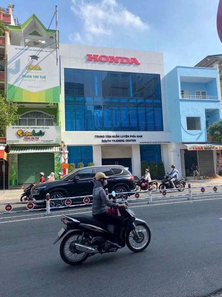 Tòa Nhà Mặt Tiền Nguyễn Sơn, Tân Phú - 384m² - Kinh Doanh Đa Ngành