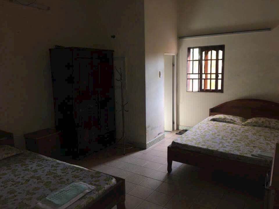 Cho thuê Khách sạn Hoà Hưng Mặt tiền QL1A, Bến Lức - 380m², 20 phòng, 10 triệu/tháng