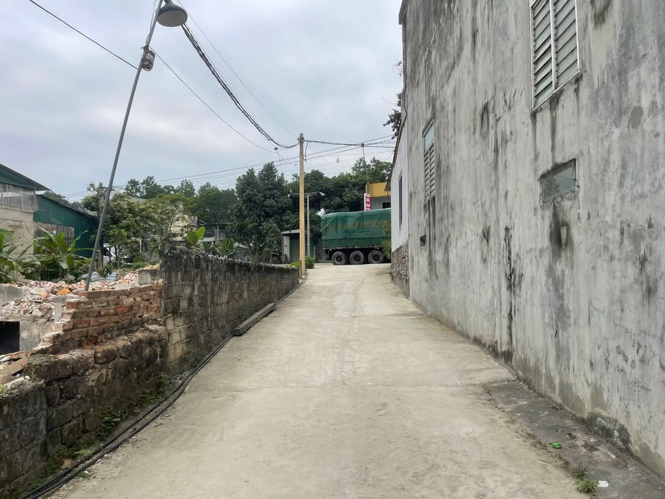 Bán Đất Nền Mặt Tiền 14m - Gần QL2 Km 10, Tuyên Quang - 990 Triệu