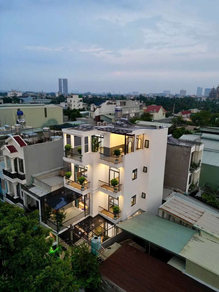 Biệt thự phố Quận 12 91m² - Vị trí đắc địa ven sông!