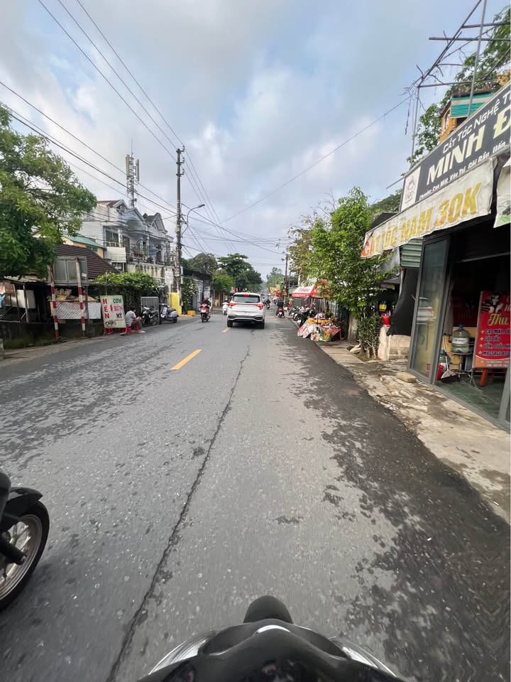 Đất 163.2m² Tặng Nhà Ngự Bình, Huế - 2 Mặt Tiền, Giá 4.xx Tỷ