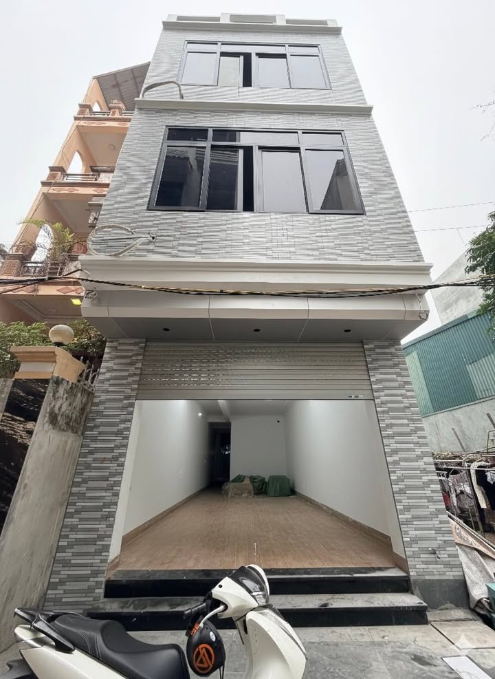 Nhà riêng Hoài Đức 73m² giá 8 triệu - Nhà mới xây, ô tô đỗ cửa!
