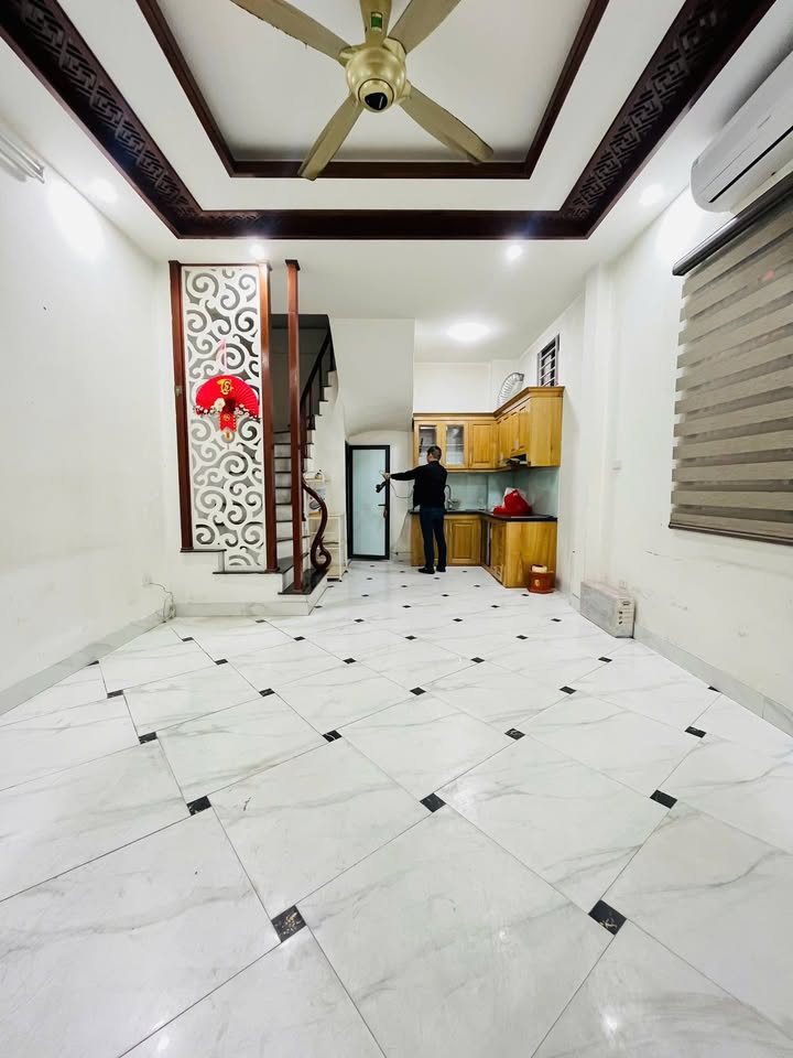 Nhà nguyên căn Trương Định, Hoàng Mai 33m² - Ô tô vào tận nhà, sẵn sàng ở!