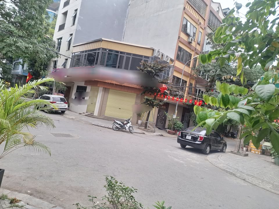 Cho thuê MBKD Lô Góc Văn Phú, Hà Đông - 75m² x 2 Tầng - Kinh doanh & Văn phòng