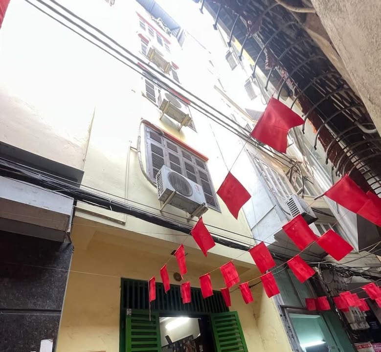 Nhà Phố Yên Hoà, Cầu Giấy 35m² - Sẵn sàng ở ngay!