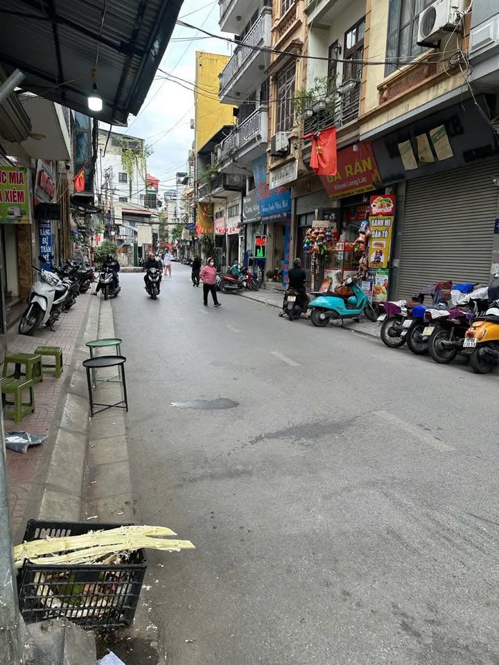 Mặt Tiền Tôn Đức Thắng Hà Đông 53m² - Vừa Ở Vừa Kinh Doanh - Sổ Đỏ Sẵn Sàng