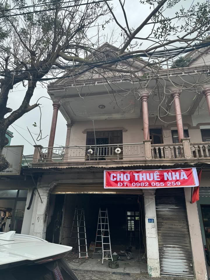 Cho thuê nhà mặt tiền 320m² đường Trần Phú, TX Hồng Lĩnh - Kinh doanh đắc lợi