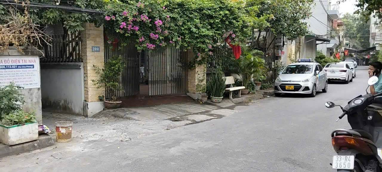 Bán đất Phùng Hưng Đan Phượng 50m² - Sổ đỏ sẵn sàng, giá tốt