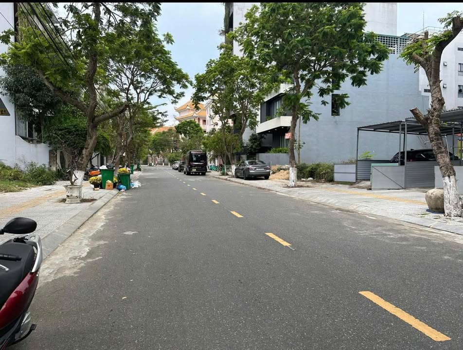 Đất Mặt Tiền Đỗ Thế Chấp Sơn Trà - 124m² Sát Biển Phạm Văn Đồng