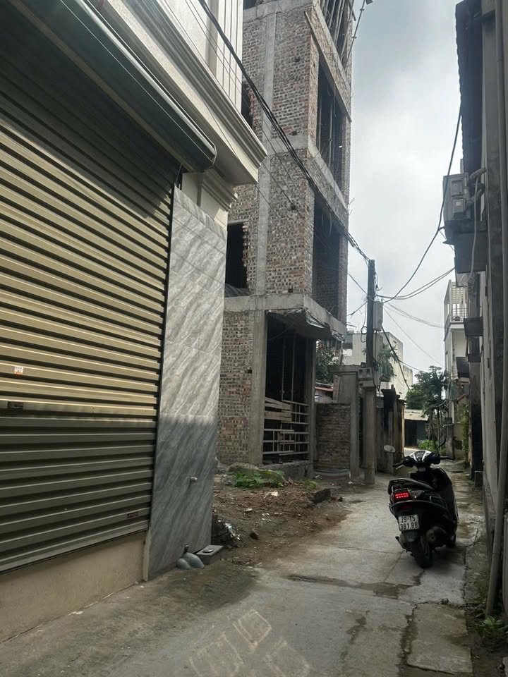 Nhà 4 Tầng Văn Bình 46.2m² - Sổ Hồng Sẵn Sàng - Giá 5.3 Tỷ