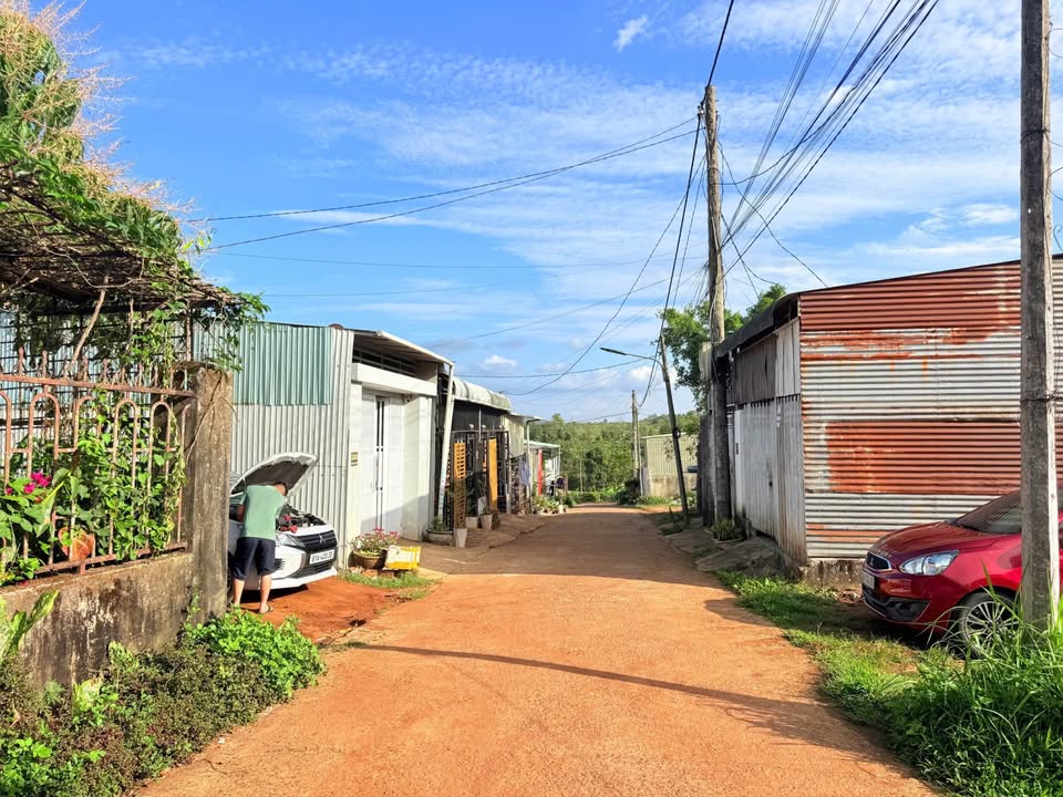 Đất Nền Hẻm 240 Nguyễn Chí Thanh, Kon Tum - 100m² Thổ Cư, Hướng Tây Nam