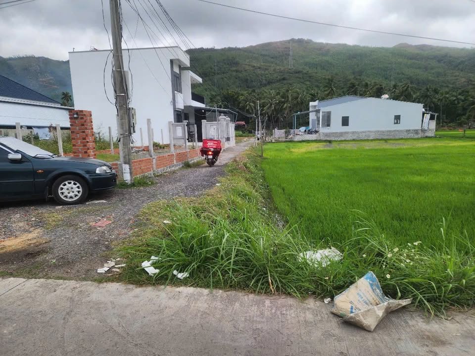 Bán Đất Nền Liền Kề Lệ Uyên, Sông Cầu - 150m² Full Thổ Cư, Giá 6xx Triệu