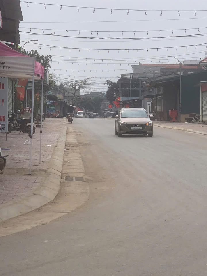 Đất nền Yên Sơn 448m² giá 1.4 tỷ - Đường to ô tô vào tận nơi!