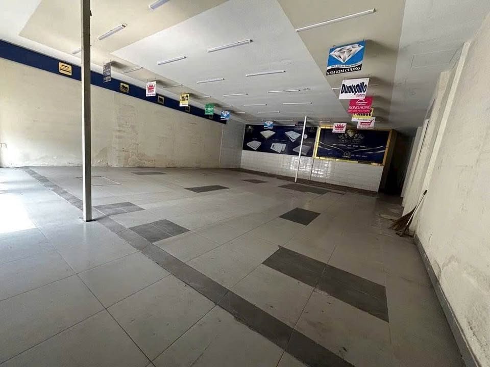 Cho Thuê Mặt Tiền Đặng Văn Bi, Thủ Đức - 140m² Kinh Doanh Sầm Uất