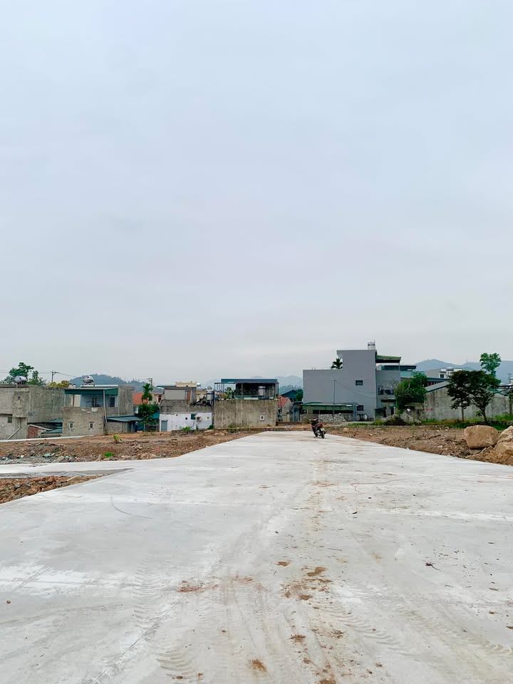 Đất nền Uông Bí 98m² - Đường to ô tô, Tiềm năng tăng giá!