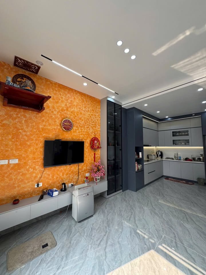 Nhà 3 Tầng Full Nội Thất Xã Uy Nỗ 40m² - Giá 4.x Tỷ